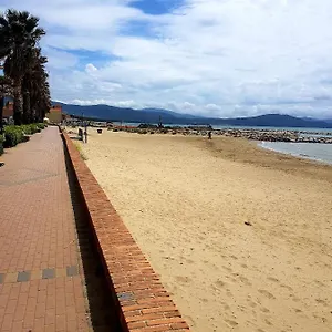 New House Appartamento Follonica